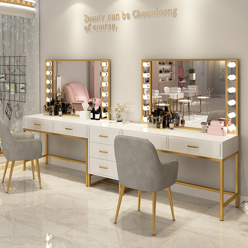 Makeup table Photo studio Make - đánh giá và giá Beauty Makeup Stores